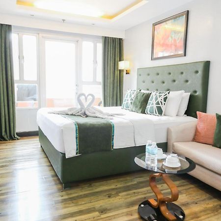 Pacific Bay Grand Suites Manila Exteriör bild