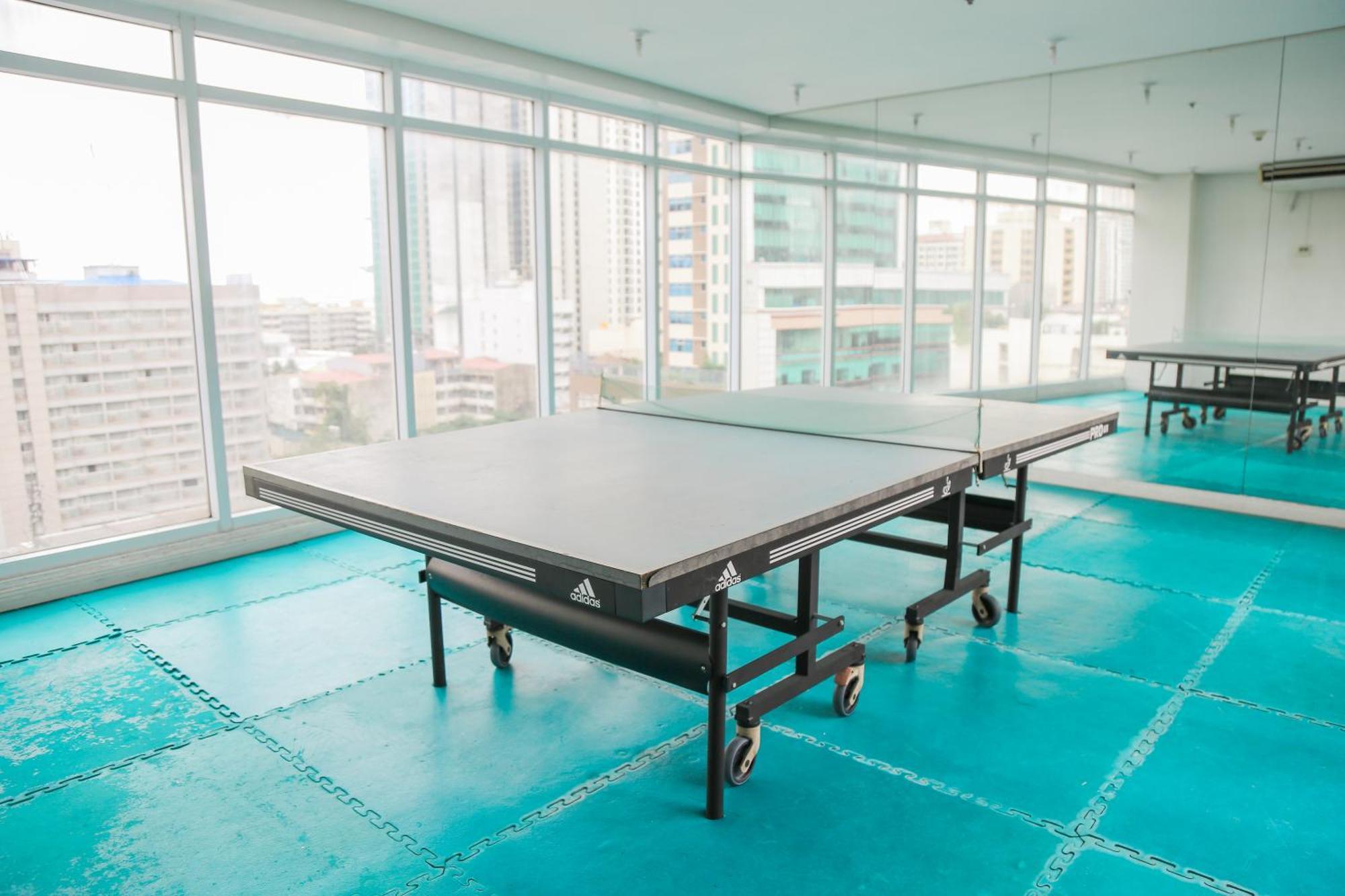 Pacific Bay Grand Suites Manila Exteriör bild