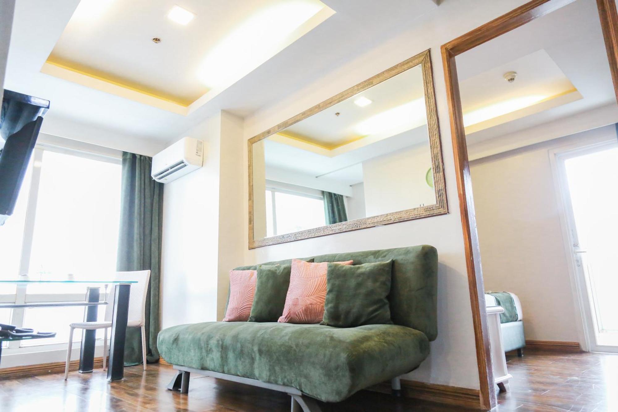 Pacific Bay Grand Suites Manila Exteriör bild