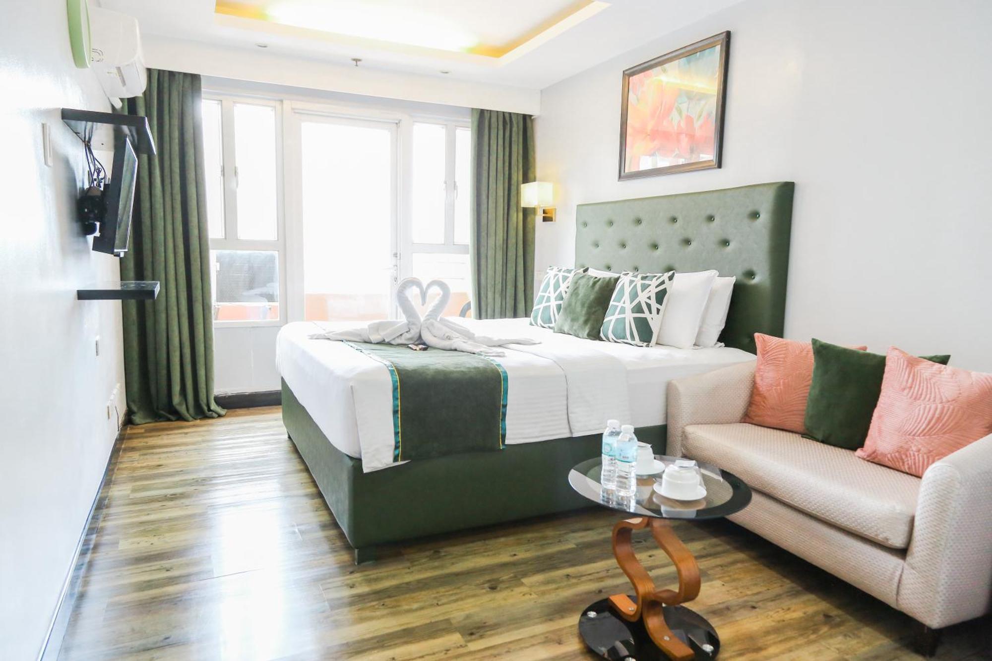 Pacific Bay Grand Suites Manila Exteriör bild